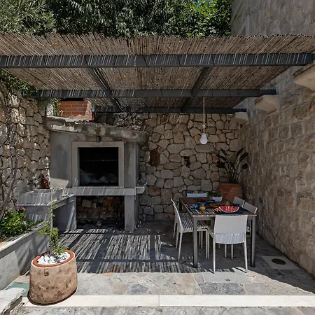 Toni * Makarska