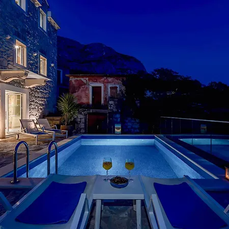 Toni Villa Makarska
